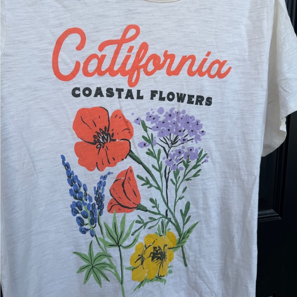 Old Navy White Tee with California Floral Print - Picture 2 of 2